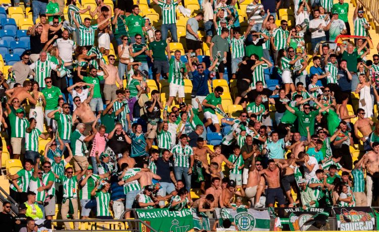Las aficiones, hartas, aúnan fuerzas frente al hastío provocado por la patronal Las aficiones, hartas, aúnan fuerzas frente al hastío provocado por la patronal