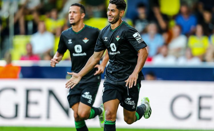 Ayoze rechaza finalmente al Betis y comunica que se marcha al Villarreal Ayoze rechaza finalmente al Betis y comunica que se marcha al Villarreal