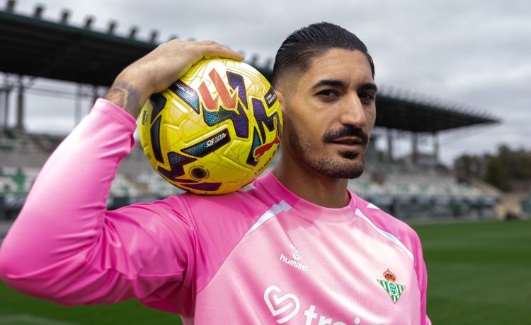 Test a Álvaro Valles: ¿raparse si gana la Europa League? ¿Qué es el Betis? ¿Un portero infravalorado? Test a Álvaro Valles: ¿raparse si gana la Europa League? ¿Qué es el Betis? ¿Un portero infravalorado?