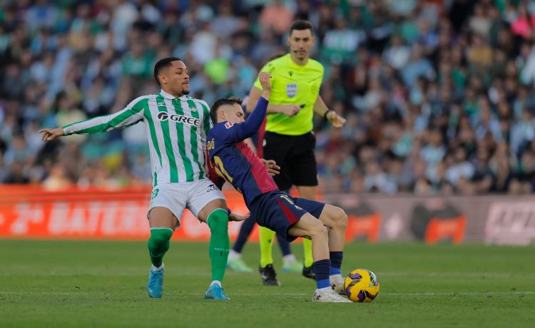Betis: frenesí sin pasarse de la raya Betis: frenesí sin pasarse de la raya