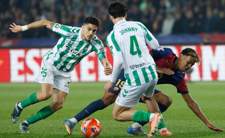 Betis: Bartra, con mando en plaza Betis: Bartra, con mando en plaza