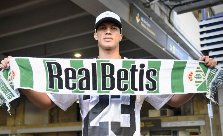 Nelson Deossa, el octavo pasajero del nuevo Betis Nelson Deossa, el octavo pasajero del nuevo Betis