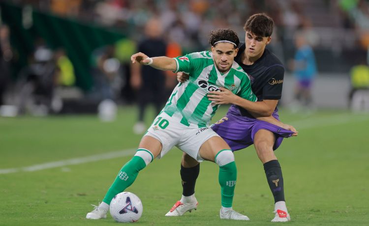Un Betis vivo, polémica y un castigo excesivo ante el Barcelona Un Betis vivo, polémica y un castigo excesivo ante el Barcelona