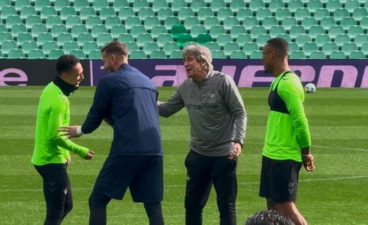 Ocho bajas confirmadas y cuatro canteranos en el Betis para recibir al Gent Ocho bajas confirmadas y cuatro canteranos en el Betis para recibir al Gent