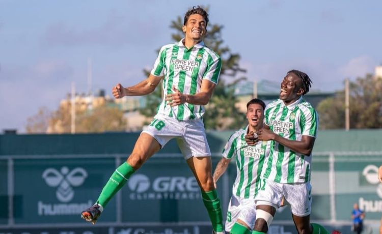 El Betis ata a Ismael Barea hasta 2028 y lo cede al Mirandés El Betis ata a Ismael Barea hasta 2028 y lo cede al Mirandés