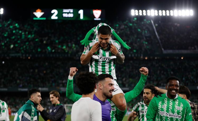 El mejor ganó el derbi y es el Betis El mejor ganó el derbi y es el Betis