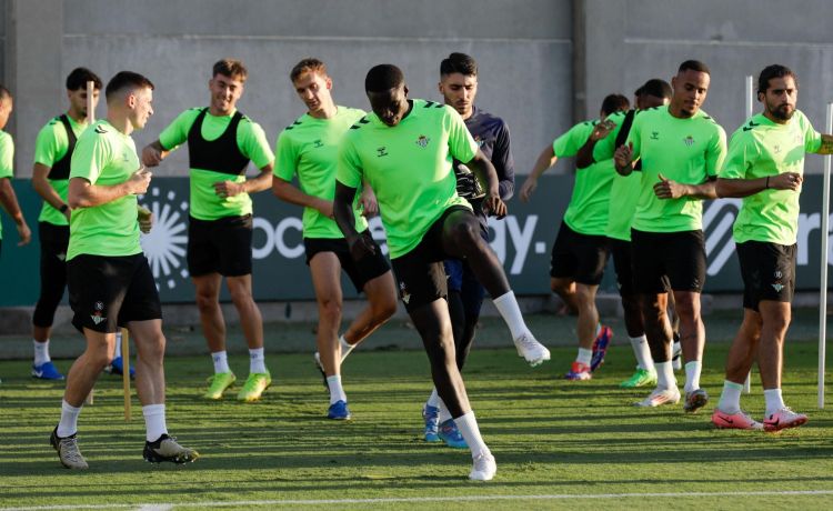 La convocatoria del Betis para el encuentro en casa del Girona La convocatoria del Betis para el encuentro en casa del Girona