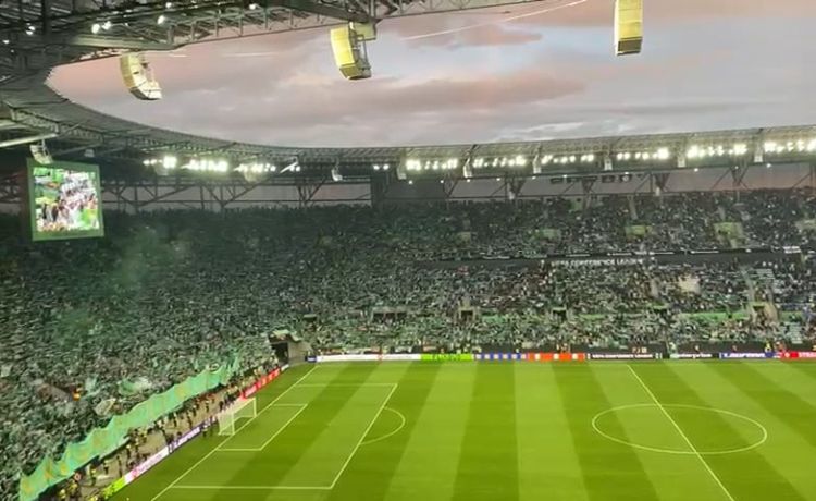 Así ha sonado el himno del Real Betis en la final de la Conference League Así ha sonado el himno del Real Betis en la final de la Conference League