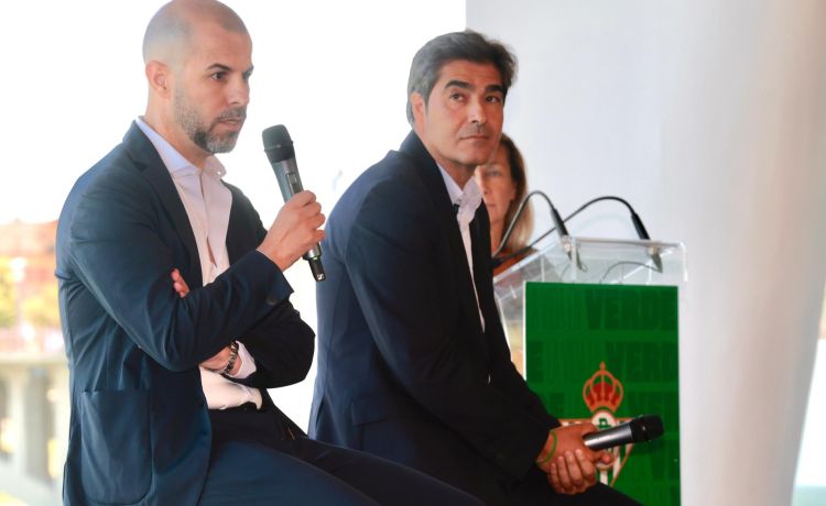 Un mercado muy complicado y exigente para Manu Fajardo y el Betis; calma tensa antes del 30 de junio Un mercado muy complicado y exigente para Manu Fajardo y el Betis; calma tensa antes del 30 de junio