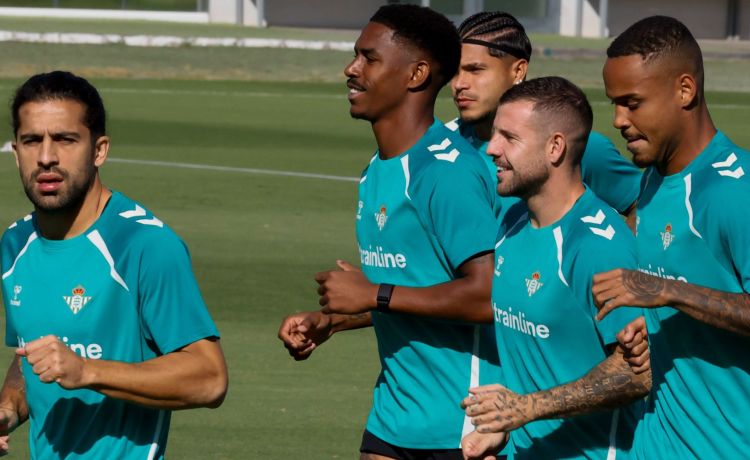 Nuevas vías para el Betis en el lateral zurdo Nuevas vías para el Betis en el lateral zurdo
