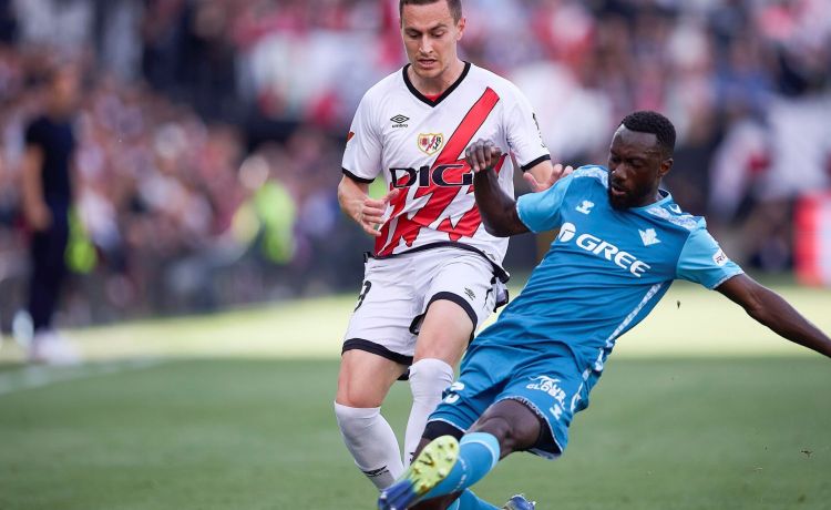 Sabaly, con Breslavia como objetivo tras su lesión Sabaly, con Breslavia como objetivo tras su lesión