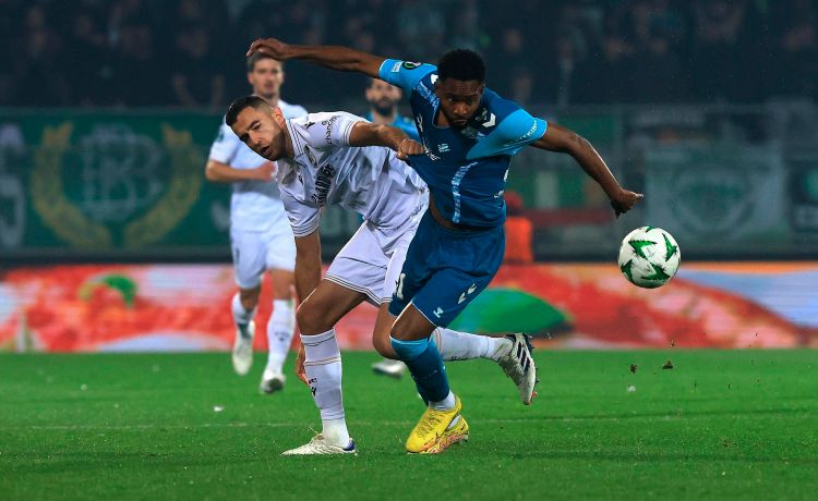De la gran noticia de Bakambu goleando a tener un central con mando como Diego Llorente De la gran noticia de Bakambu goleando a tener un central con mando como Diego Llorente