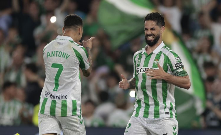 Antony, Isco y la posibilidad de volver a verlos juntos en el campo Antony, Isco y la posibilidad de volver a verlos juntos en el campo