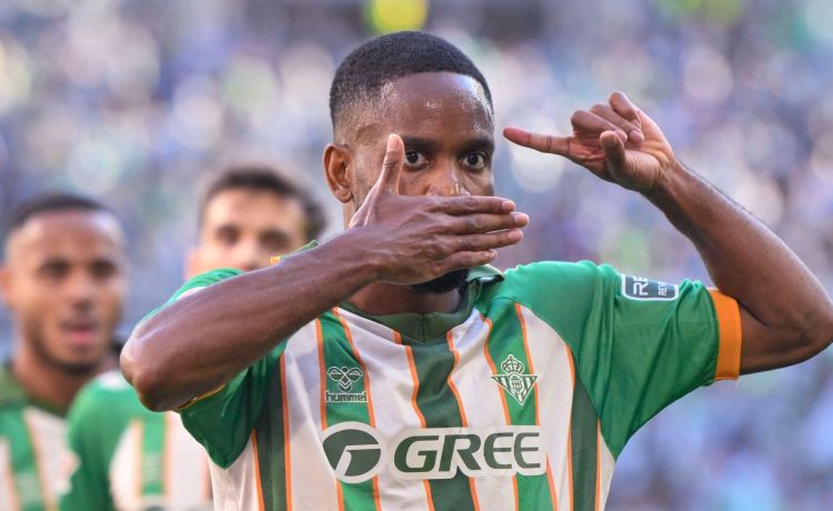 Betis, Elche y Espanyol elevan una queja a LaLiga para pasarla a la FIFA por la situación con RD del Congo y sus jugadores Betis, Elche y Espanyol elevan una queja a LaLiga para pasarla a la FIFA por la situación con RD del Congo y sus jugadores