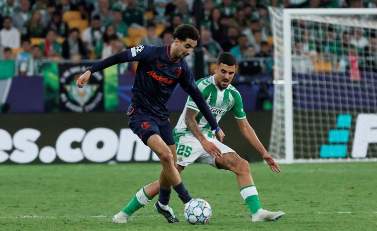 Ceballos encuentra su oportunidad para crecer en el Betis Ceballos encuentra su oportunidad para crecer en el Betis