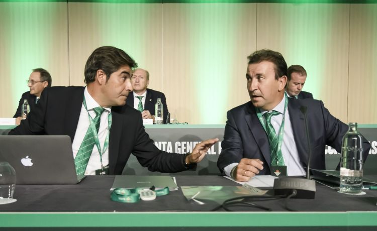 Los socios que lo hubieran solicitado podrán comprar acciones del Betis en la ampliación de capital Los socios que lo hubieran solicitado podrán comprar acciones del Betis en la ampliación de capital
