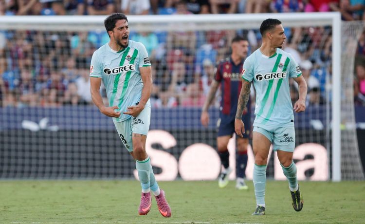 Así jugaron los futbolistas del Betis ante el Levante Así jugaron los futbolistas del Betis ante el Levante