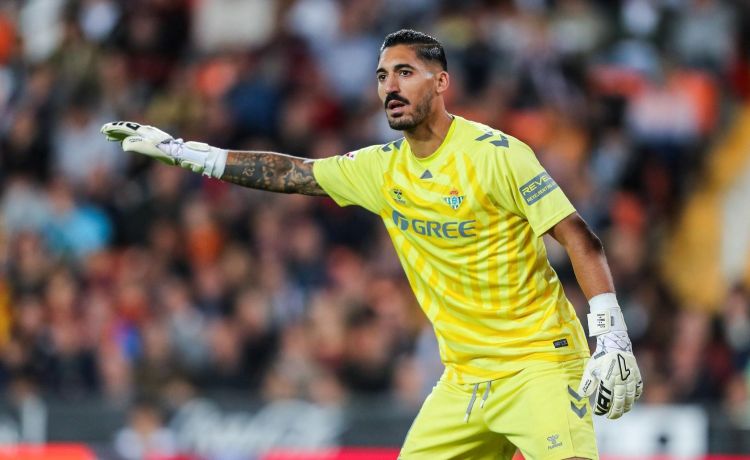 Álvaro Valles, el nombre propio del Betis ante el Valencia Álvaro Valles, el nombre propio del Betis ante el Valencia