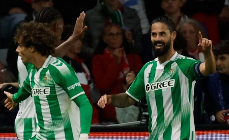 Isco: «No venimos de paseo a la Champions, sino a por la clasificación» Isco: «No venimos de paseo a la Champions, sino a por la clasificación»