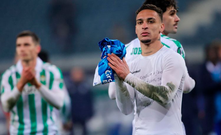 Ofertas por Antony y una opinión unánime Ofertas por Antony y una opinión unánime