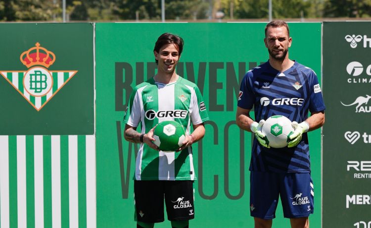 La convocatoria del Betis para Inglaterra: viajan Fran Vieites, Borja Iglesias, Perraud y Petit La convocatoria del Betis para Inglaterra: viajan Fran Vieites, Borja Iglesias, Perraud y Petit