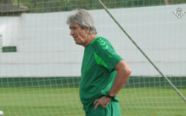 Así ha sido el primer entrenamiento del Betis en Marbella Así ha sido el primer entrenamiento del Betis en Marbella
