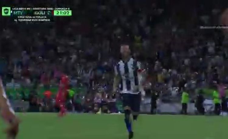 El espectacular gol olímpico del ex bético Canales con Rayados El espectacular gol olímpico del ex bético Canales con Rayados