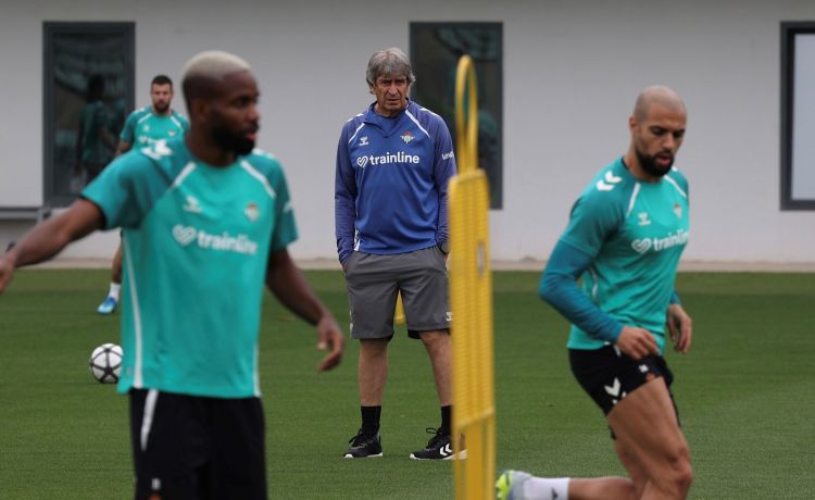 Pellegrini: «Ojalá mejoremos nuestro nivel futbolístico y saquemos resultados» Pellegrini: «Ojalá mejoremos nuestro nivel futbolístico y saquemos resultados»