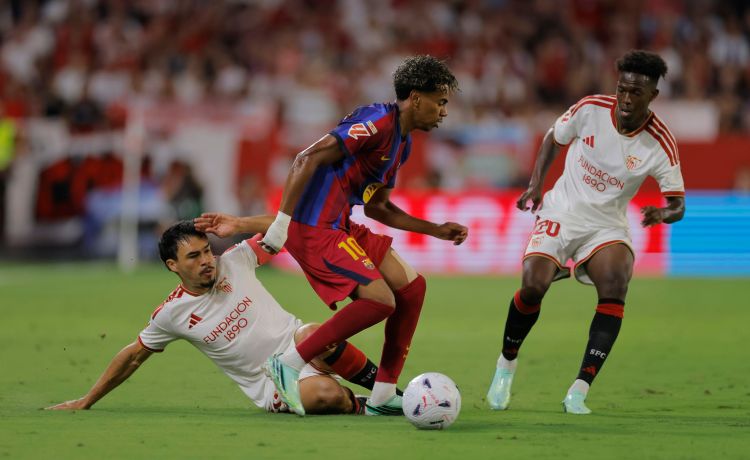 Otro guiño de Lamine Yamal tras vencer al Sevilla FC: “Pero con la ‘cami’ del Betis” Otro guiño de Lamine Yamal tras vencer al Sevilla FC: “Pero con la ‘cami’ del Betis”