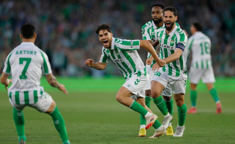 Abde: «Aunque me ha caído el balón al lado, yo sabía que era gol» Abde: «Aunque me ha caído el balón al lado, yo sabía que era gol»