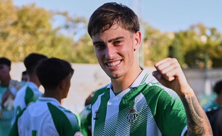 Carlos de Roa se sale en la Youth League y el Betis trabaja en su renovación Carlos de Roa se sale en la Youth League y el Betis trabaja en su renovación