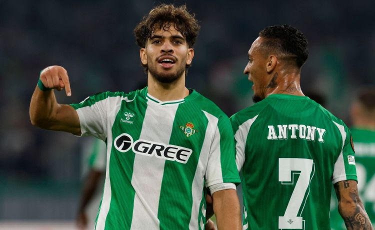 El Betis disfruta de su mejor Abde mientras Europa mira de reojo su futuro El Betis disfruta de su mejor Abde mientras Europa mira de reojo su futuro