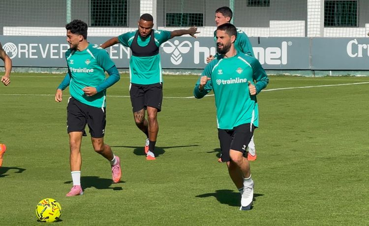 Tres bajas del Betis para medirse al Valencia Tres bajas del Betis para medirse al Valencia