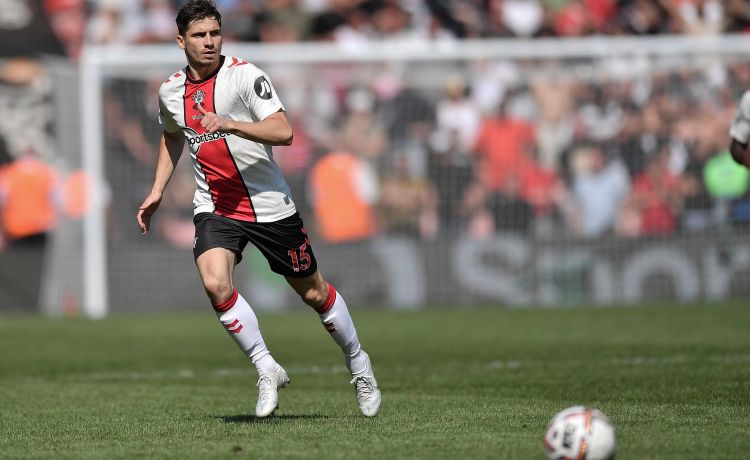 Betis: Perraud y a por un central Betis: Perraud y a por un central