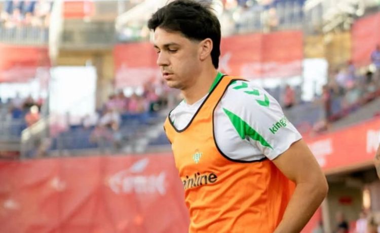 Las variables a pagar por Petit, otro aspecto para evaluar su continuidad en el Betis Las variables a pagar por Petit, otro aspecto para evaluar su continuidad en el Betis