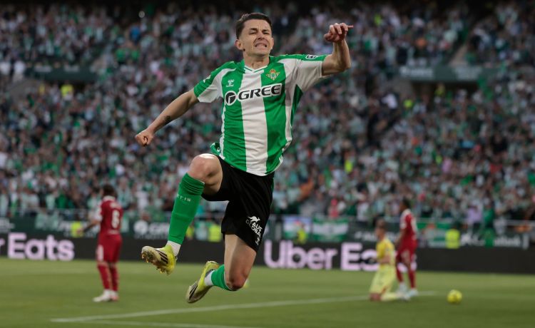 El mercado de invierno deja al Betis con un límite salarial casi cuatro millones inferior El mercado de invierno deja al Betis con un límite salarial casi cuatro millones inferior