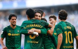 Del pulso entre Parrott y el Cucho el Betis es el gran beneficiado Del pulso entre Parrott y el Cucho el Betis es el gran beneficiado
