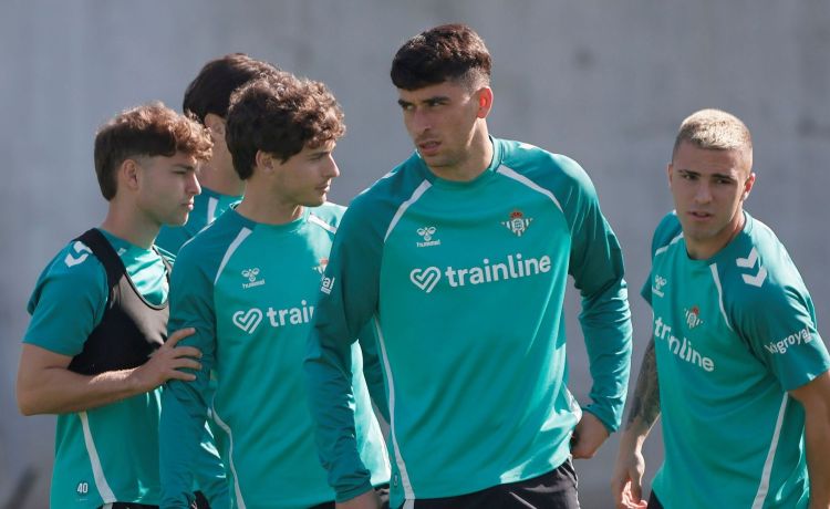 Las rotaciones ‘perdidas’ en el centro del campo del Betis Las rotaciones ‘perdidas’ en el centro del campo del Betis