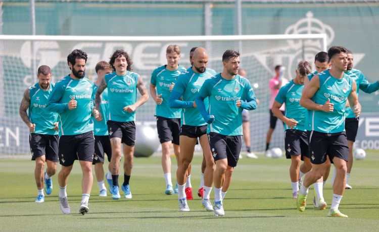 El Betis, obligado a responder ante el Elche en el camino hacia la Champions El Betis, obligado a responder ante el Elche en el camino hacia la Champions