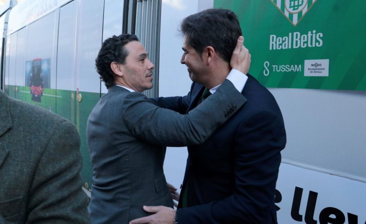 Como la pelota de Diego, el derbi «no se mancha» Como la pelota de Diego, el derbi «no se mancha»