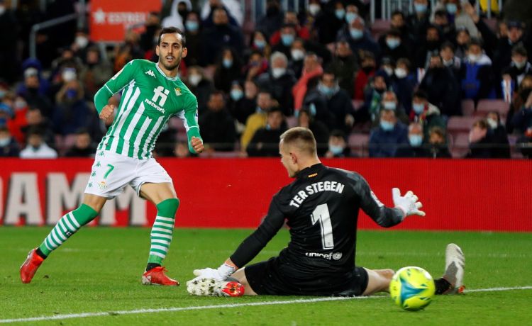 Tres triunfos y dieciocho derrotas del Betis en el campo del Barcelona en el siglo XXI Tres triunfos y dieciocho derrotas del Betis en el campo del Barcelona en el siglo XXI