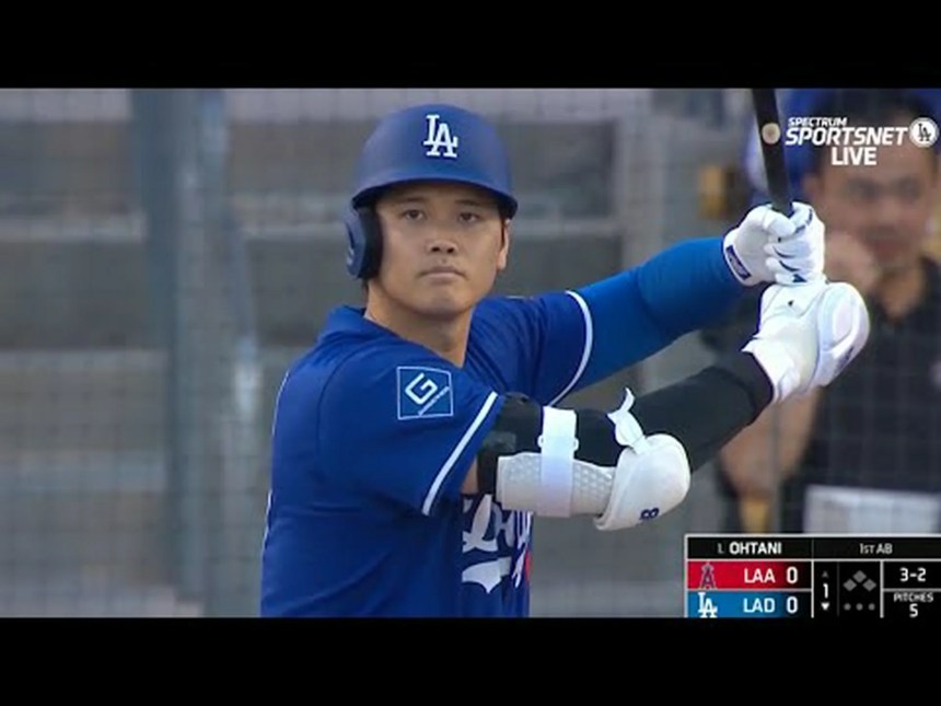 Shohei Ohtani’s swing trying good: Dodgers star homers in first spring at-bat Shohei Ohtani’s swing trying good: Dodgers star homers in first spring at-bat