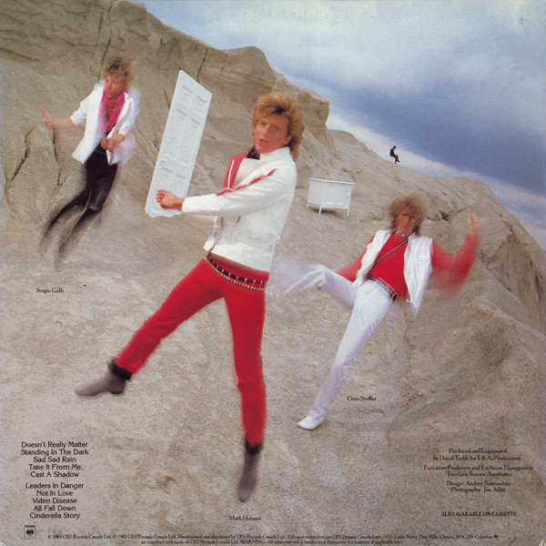 PLATINUM BLONDE_Standing In The Dark