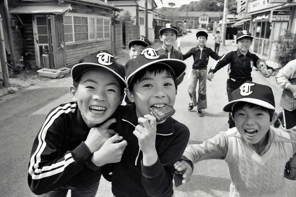 昭和54年(1979年)の志津川の風景(11)旧志津川小学校と野球少年 昭和54年(1979年)の志津川の風景(11)旧志津川小学校と野球少年