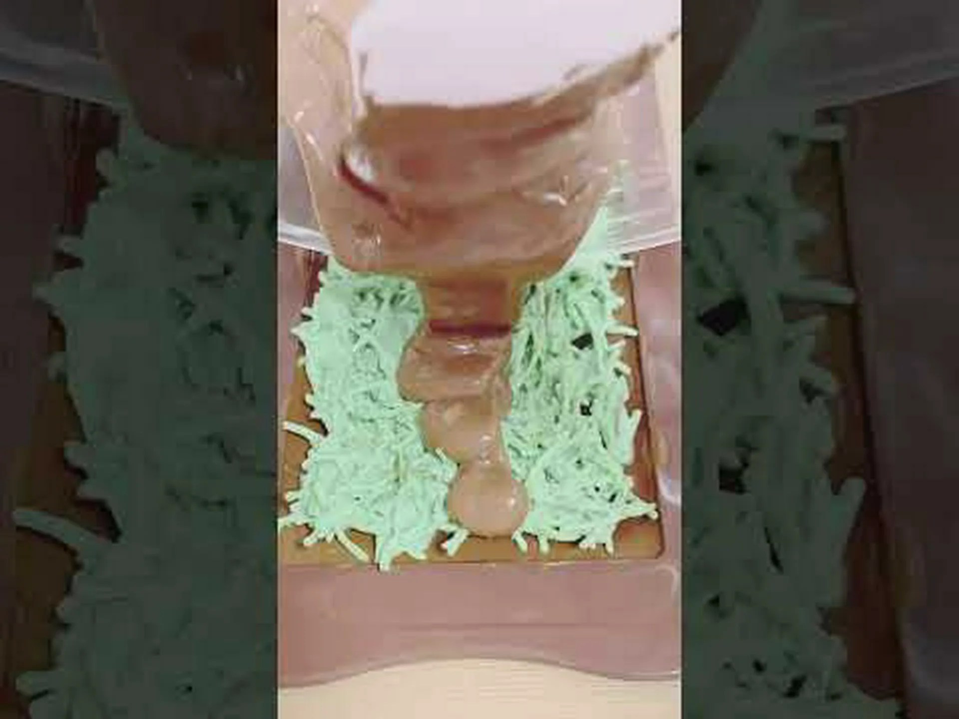 WhatsApp: ハロウィンの偽コンテストが出回っている – チョコレートメーカーが警告 WhatsApp: ハロウィンの偽コンテストが出回っている – チョコレートメーカーが警告