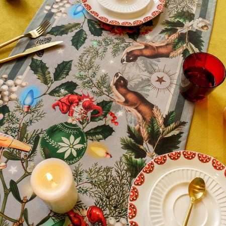 TABLE RUNNER SANTA'S ATELIER 4 TABLE RUNNER SANTA'S ATELIER 4