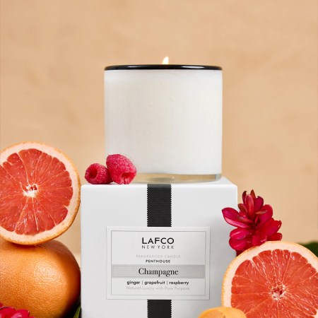 Champagne Signature Candle 15.5oz 4 Champagne Signature Candle 15.5oz 4