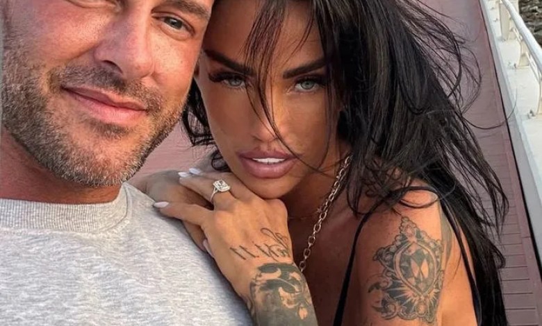 Katie Price says Lee Andrews detained near Hatta Katie Price says Lee Andrews detained near Hatta