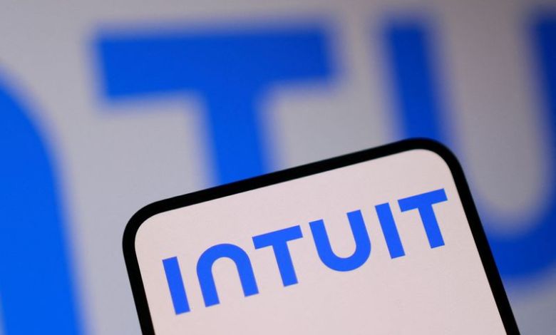 Intuit plans 3,000 layoffs, cutting 17% worldwide Intuit plans 3,000 layoffs, cutting 17% worldwide