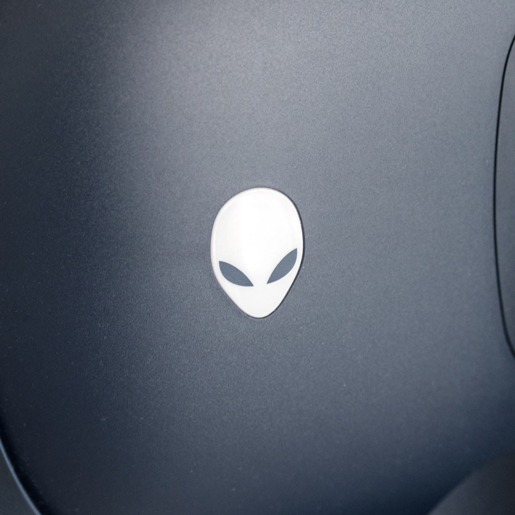 Allen Ware AW2725Q Overview: an unusual OLED gaming display Allen Ware AW2725Q Overview: an unusual OLED gaming display